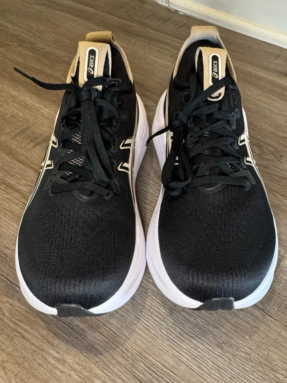 ASICS Gel-Nimbus 28 Black Feather Grey Athletic Running Sneakers